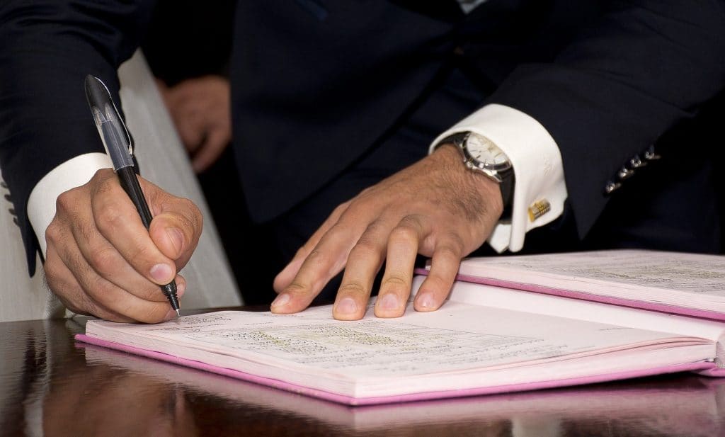 Courtier-cr&eacute;dit-immobilier-conseil-France-DROM-entreprise-emprunt-Financement-pr&ecirc;t maison-rachat de cr&eacute;dit-mensualit&eacute;s-remboursement-courtier cr&eacute;dit